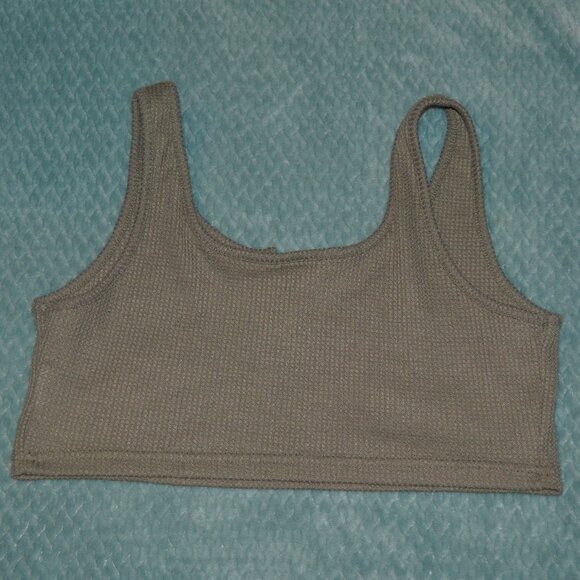 Dark olive green/gray cropped tank top - Picture 2 of 5